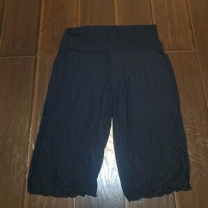 Victoria's Secret cover up crop pants M medium bathing suit bakini coverup Beach